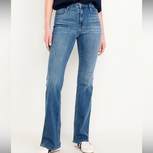 Old Navy Women’s High Rise Wow Flare Jeans Size 16